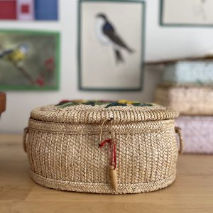 Boîte à Couture en Osier Vintage