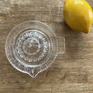 Presse-agrumes en Verre