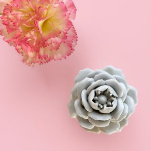 Ancienne Porcelaine Artisanale Fleur