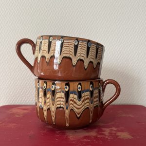 Grande Tasse Bulgare en terre cuite Vintage