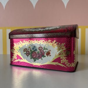 Boîte En Fer Vintage