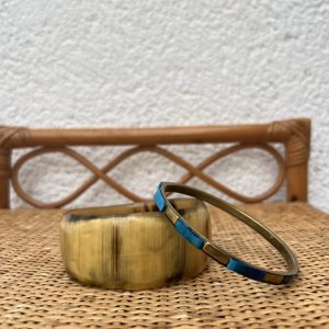 Duo Bracelets Jonc Large en Corne Naturelle et Laiton et Bleu Azur